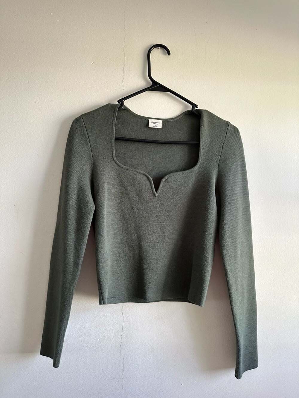 Abercrombie & Fitch Notch-Neck Square Neck Sweater Top Green Size S